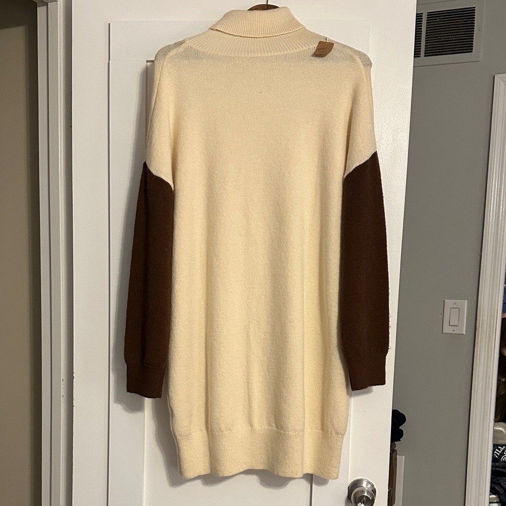 Cream and Brown Women's Sweater